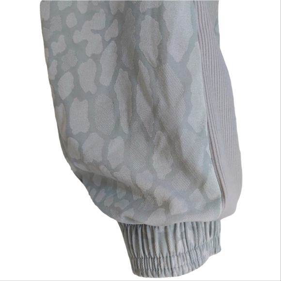 Athleta brooklyn fully Lined Textured Joggers pant Serpentine Coast Grey size.4 - Picture 5 of 12